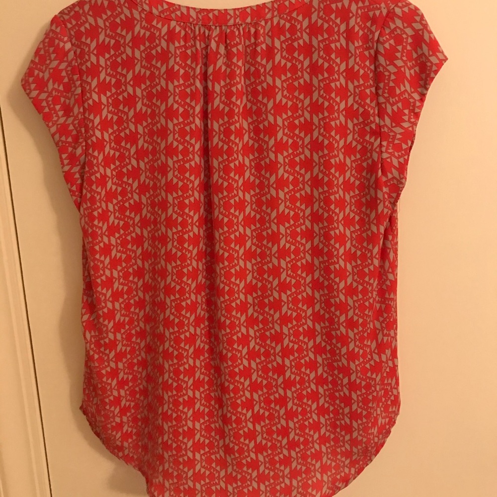 Geometric Blouse - Picture 3 of 3